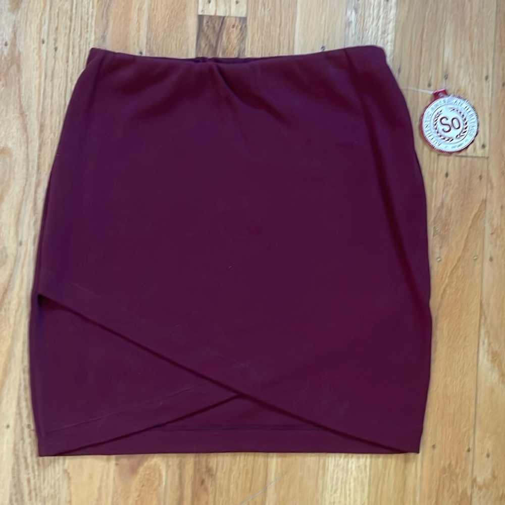 NWT Authentic American Heritage brand cross front skirt, burgundy size small